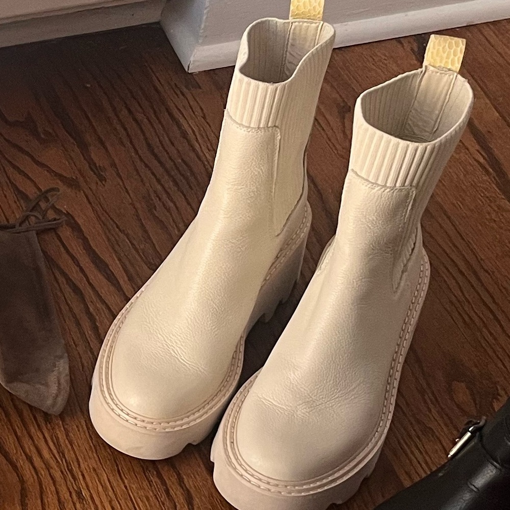 Dolce Vita booties